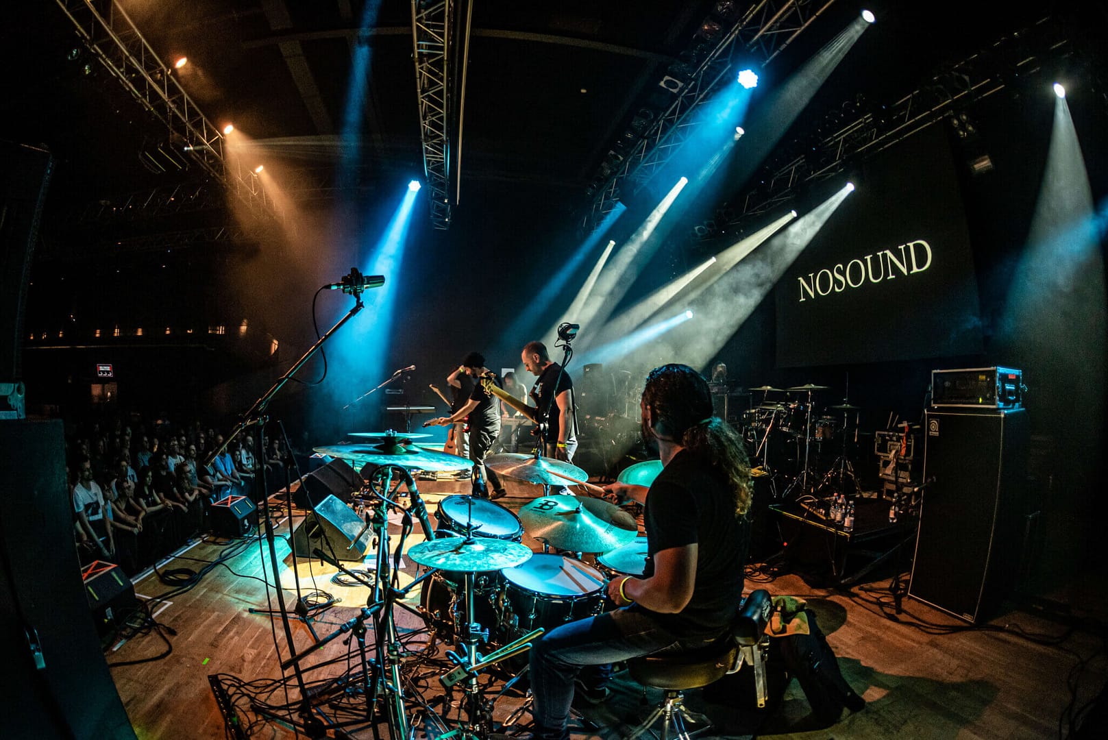 Nosound live on stage